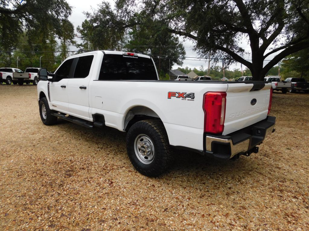 2023 Ford F-250 Image 3