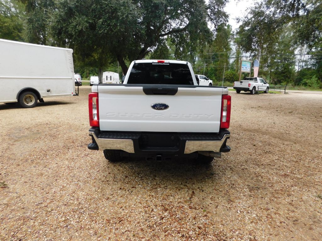 2023 Ford F-250 Image 4