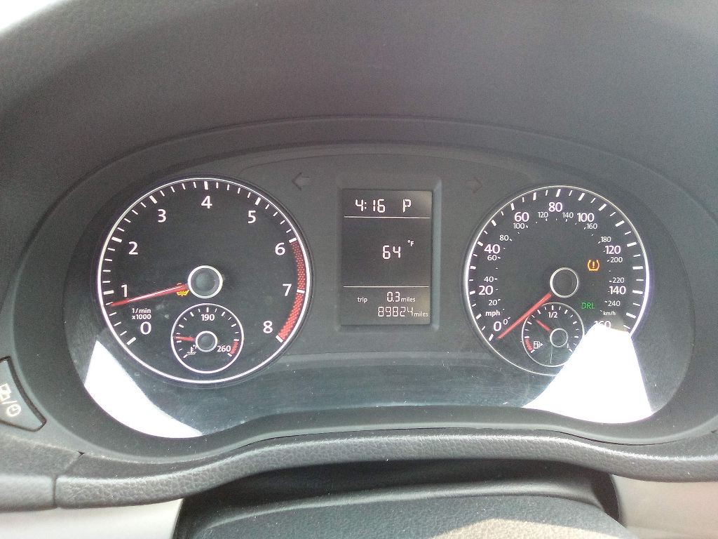 2014 Volkswagen Passat Image 14