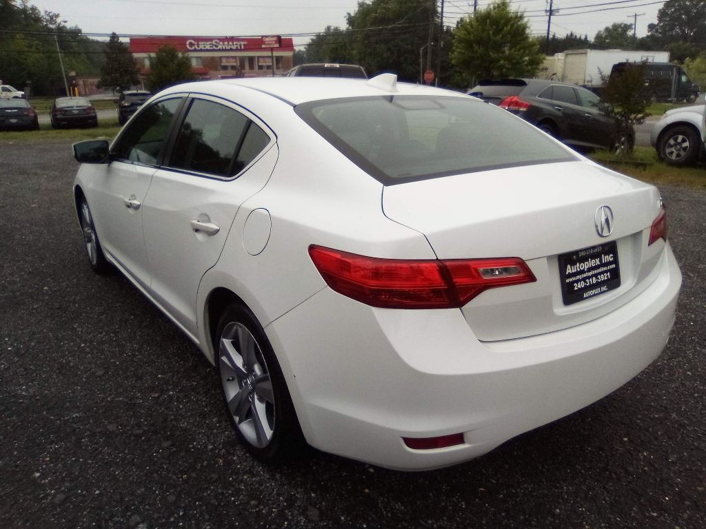 2014 Acura ILX Image 10