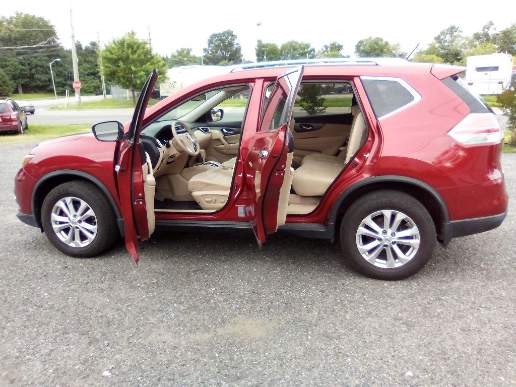 2015 Nissan Rogue Image 28