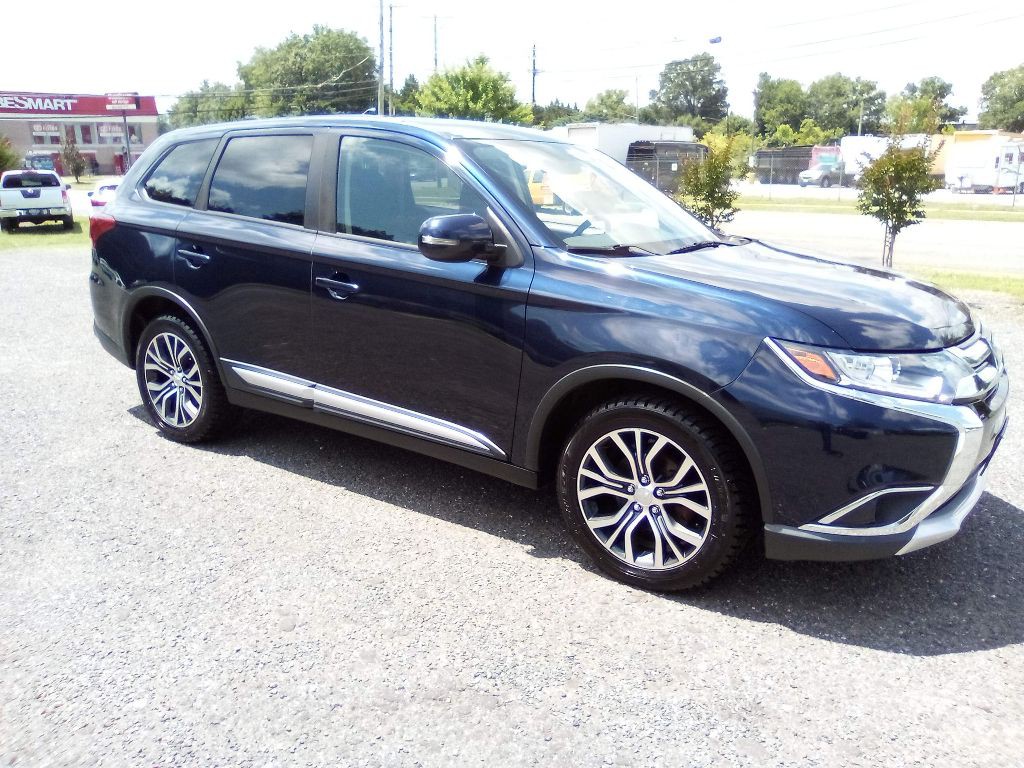 2018 Mitsubishi Outlander Image 5