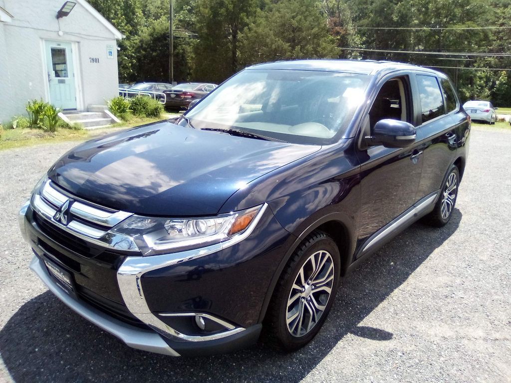 2018 Mitsubishi Outlander Image 13