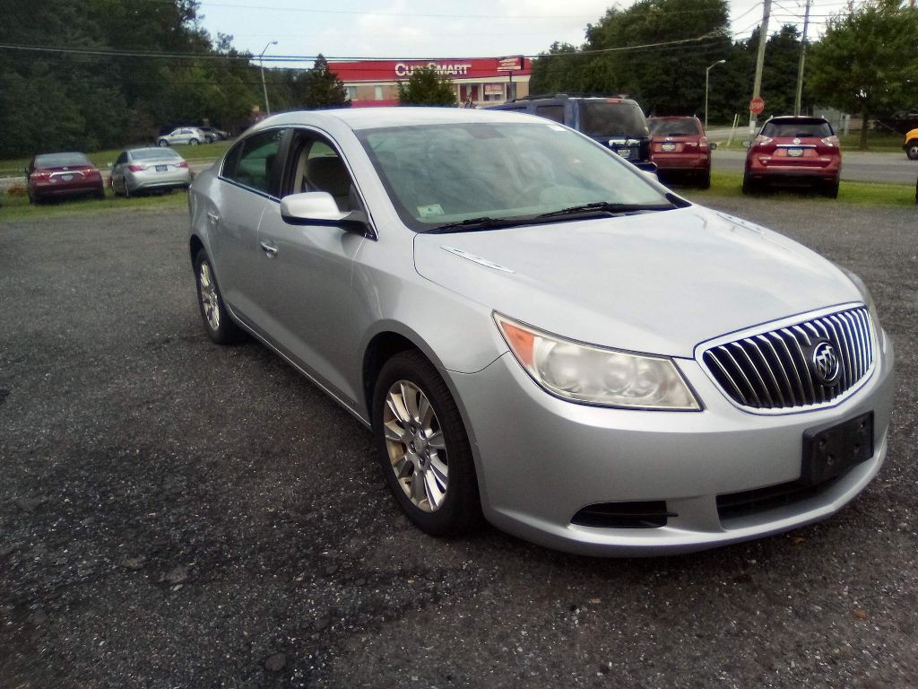 2013 Buick Lacrosse Image 2
