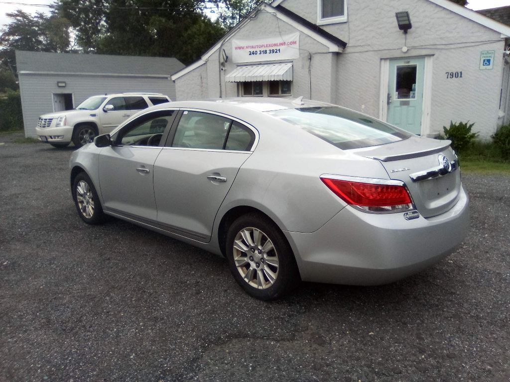 2013 Buick Lacrosse Image 8