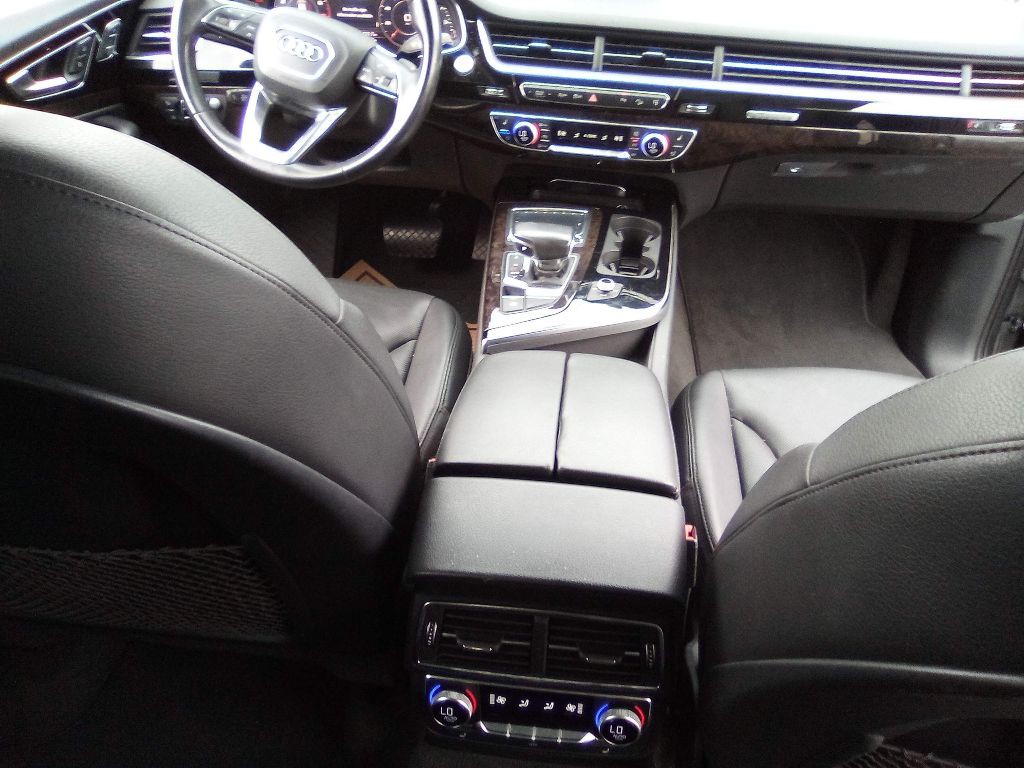 2017 Audi Q7 Image 23