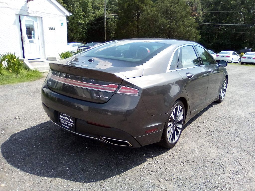 2017 Lincoln MKZ Image 4
