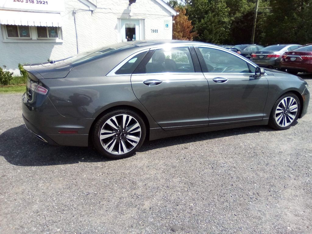 2017 Lincoln MKZ Image 10