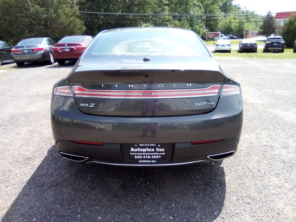 2017 Lincoln MKZ Image 11