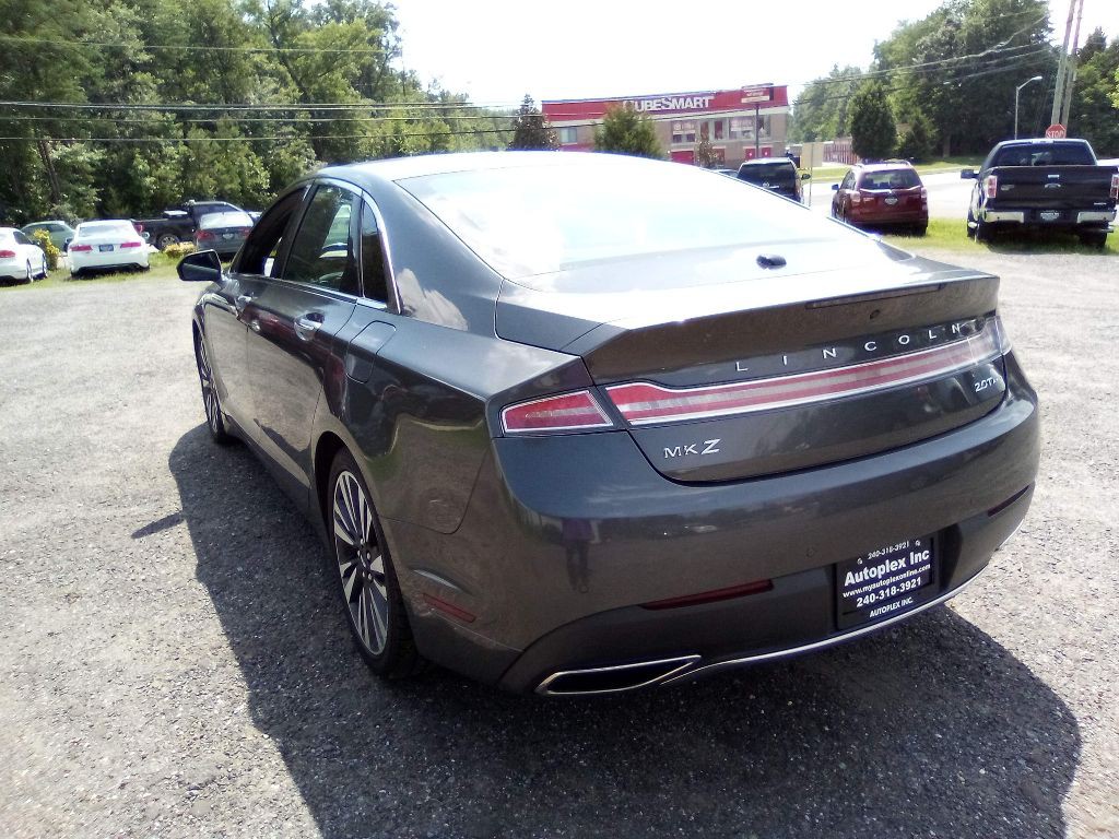 2017 Lincoln MKZ Image 12