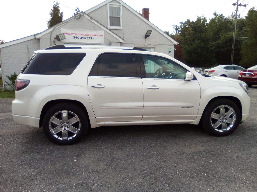 2015 GMC Acadia Image 9