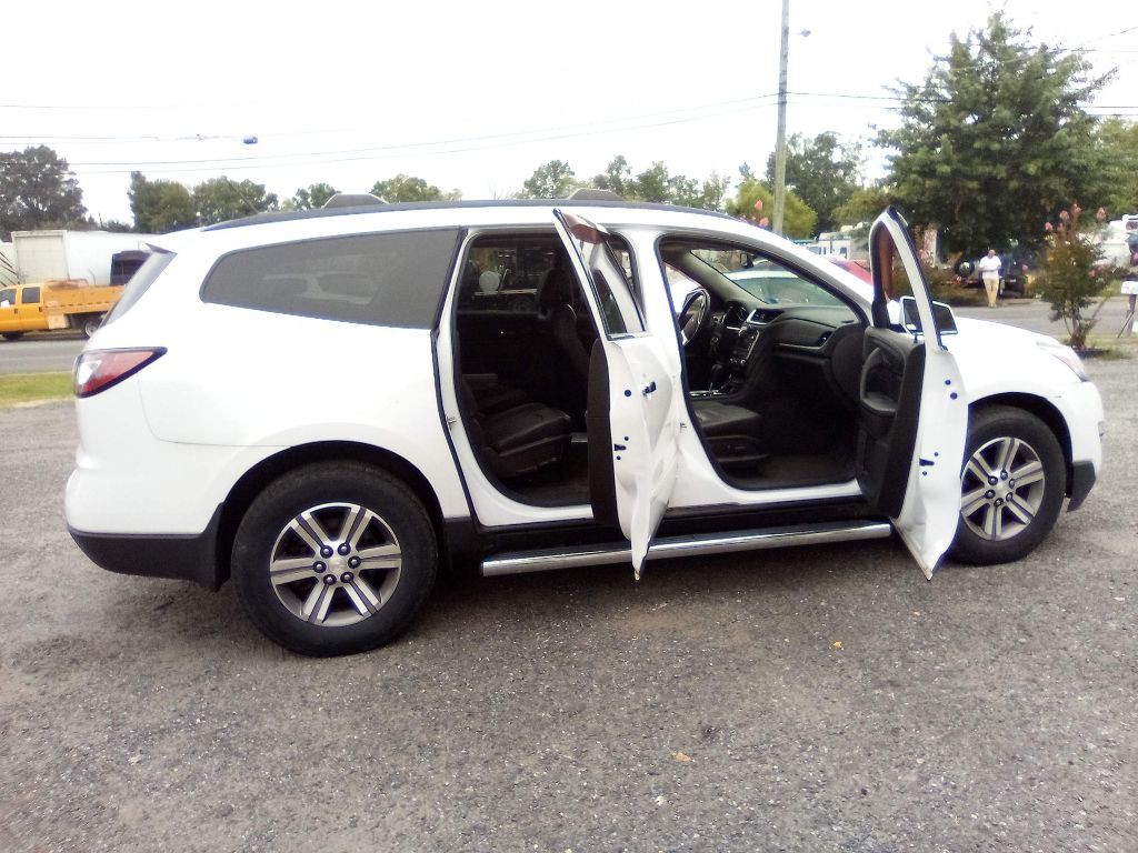 2017 Chevrolet Traverse Image 10