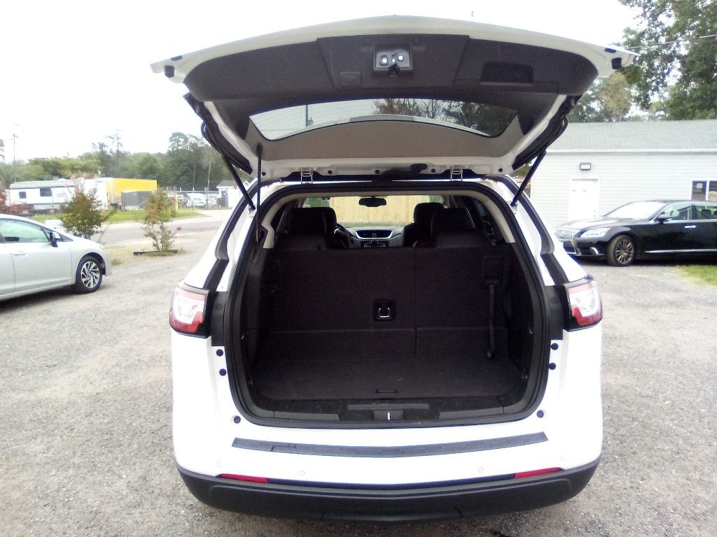2017 Chevrolet Traverse Image 13