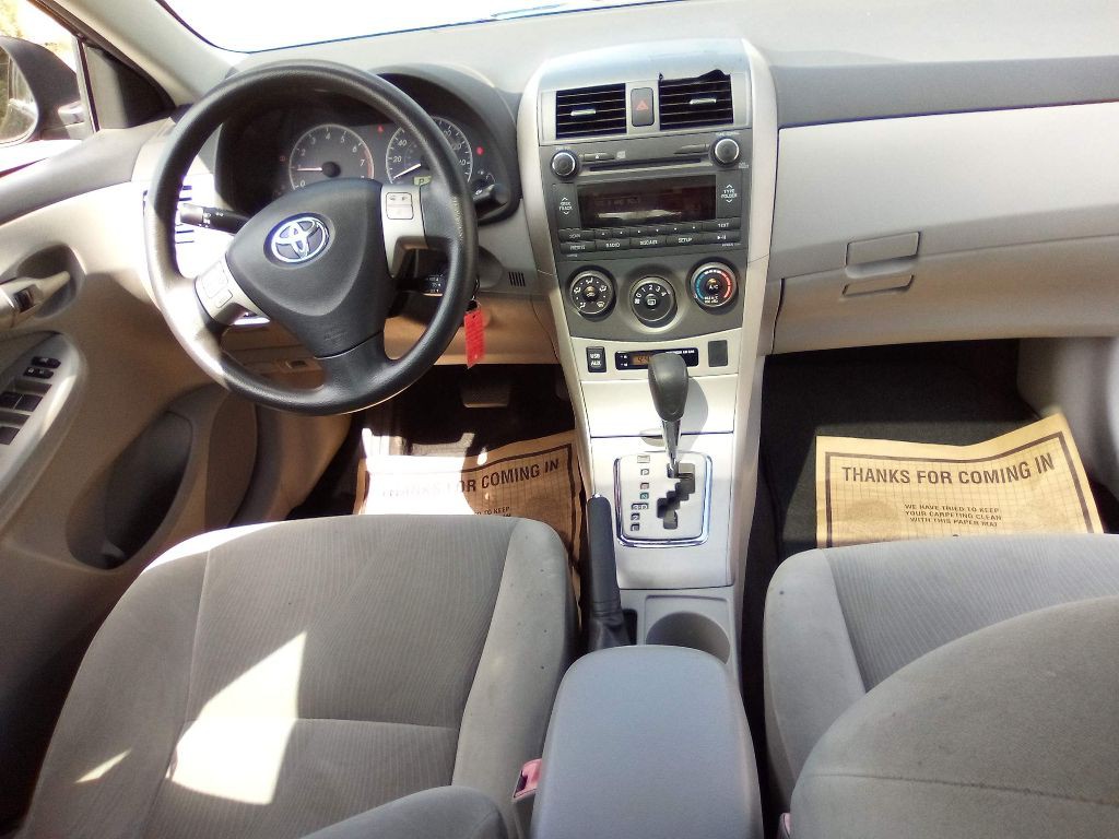 2011 Toyota Corolla Image 13
