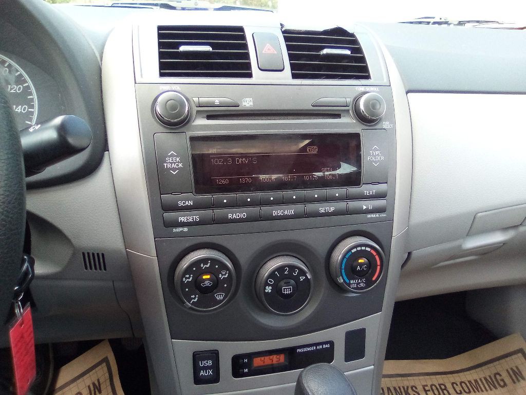 2011 Toyota Corolla Image 17