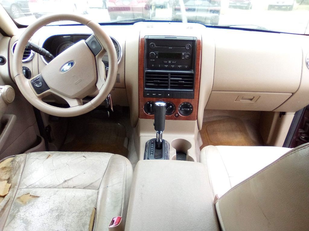 2007 Ford Explorer Image 25
