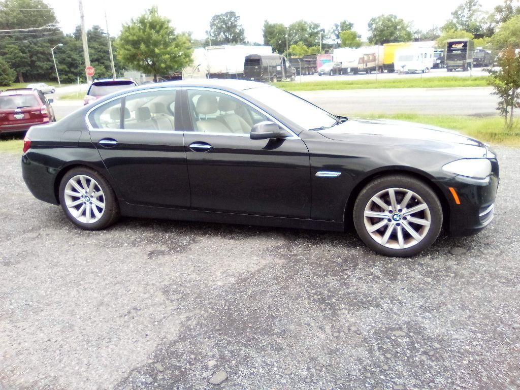 2014 BMW 5 Series Image 19