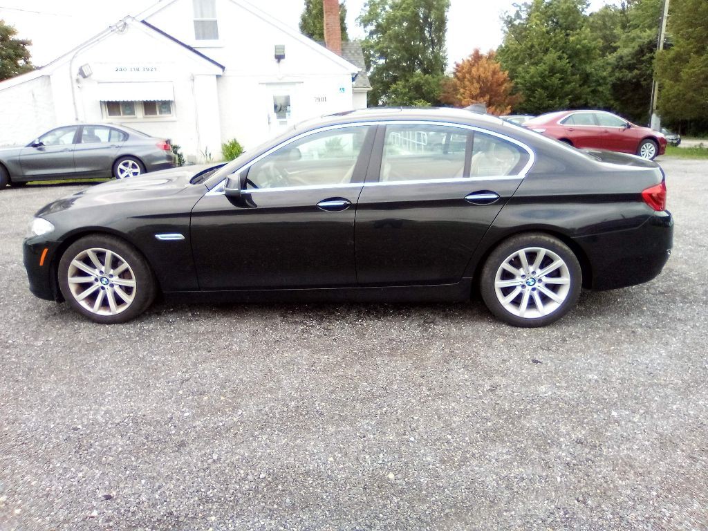 2014 BMW 5 Series Image 30