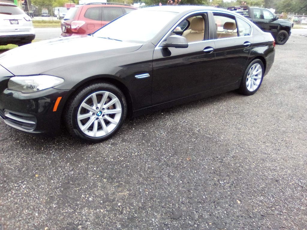 2014 BMW 5 Series Image 40