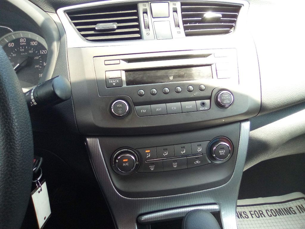 2014 Nissan Sentra Image 12
