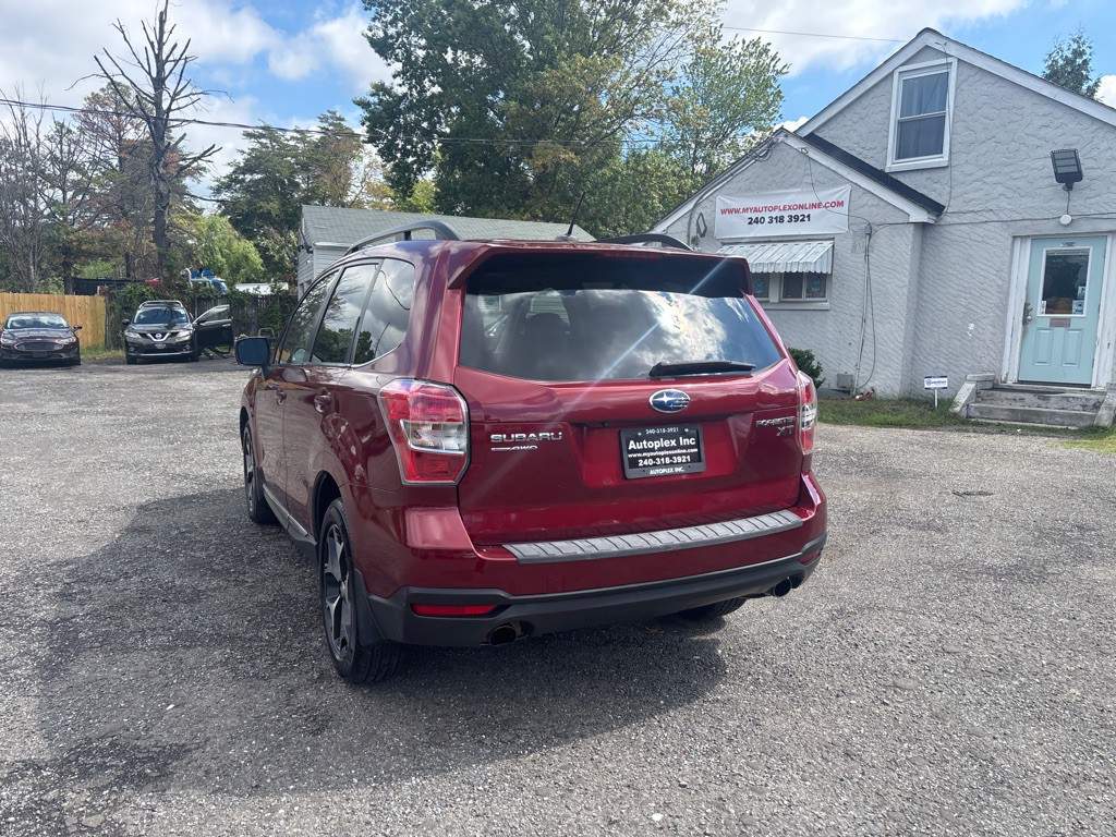 2015 Subaru Forester Image 9