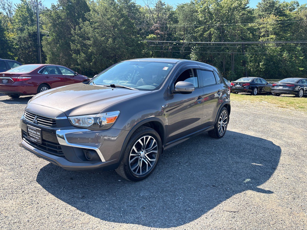 2016 Mitsubishi Outlander Image 3