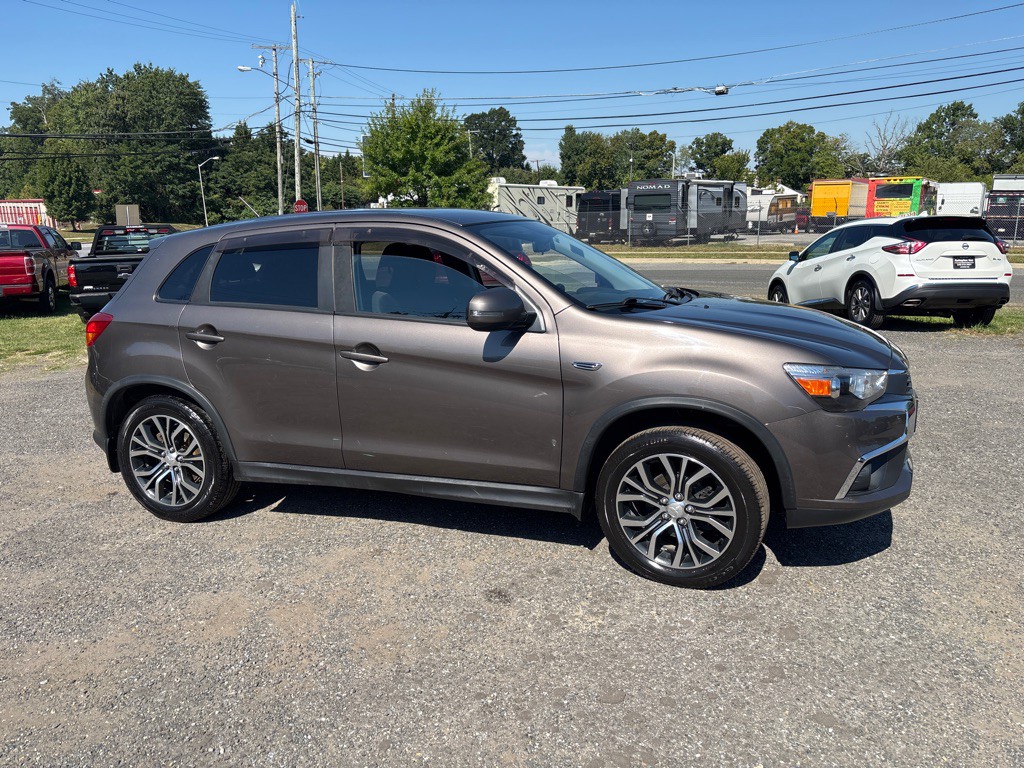 2016 Mitsubishi Outlander Image 14