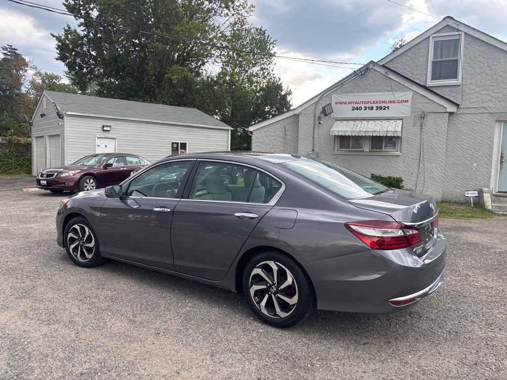2016 Honda Accord Image 5