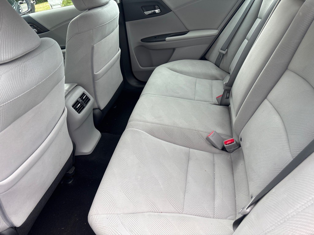 2016 Honda Accord Image 15