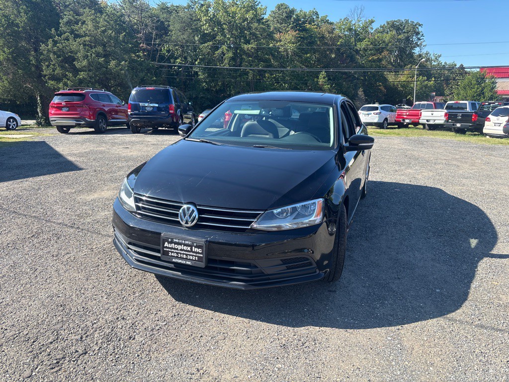 2016 Volkswagen Jetta Image 2