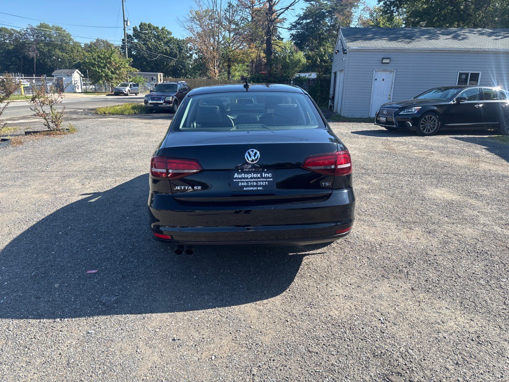 2016 Volkswagen Jetta Image 9