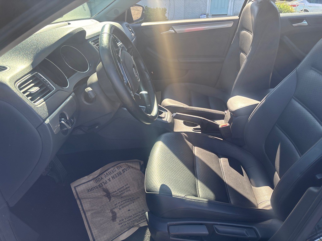 2016 Volkswagen Jetta Image 18
