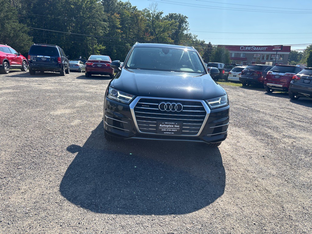 2017 Audi Q7 Image 1