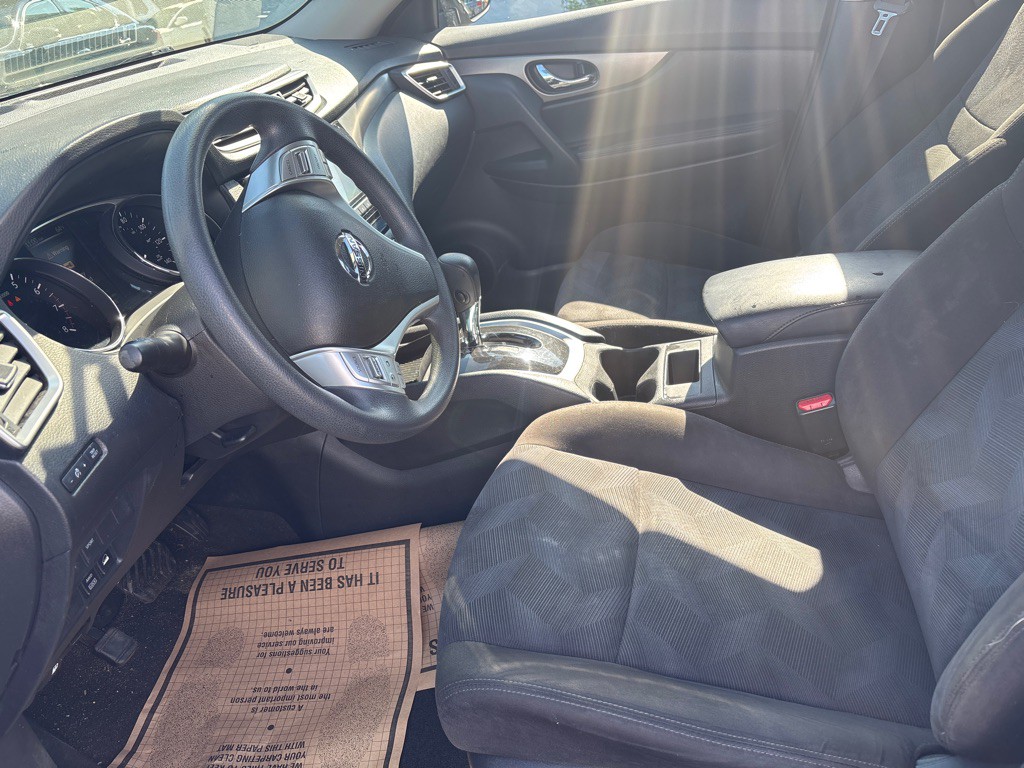 2015 Nissan Rogue Image 17