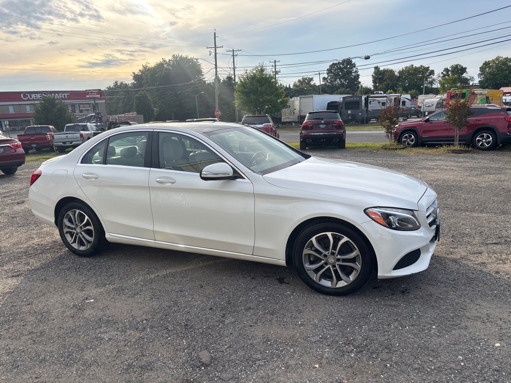 2015 Mercedes-Benz C-Class Image 11
