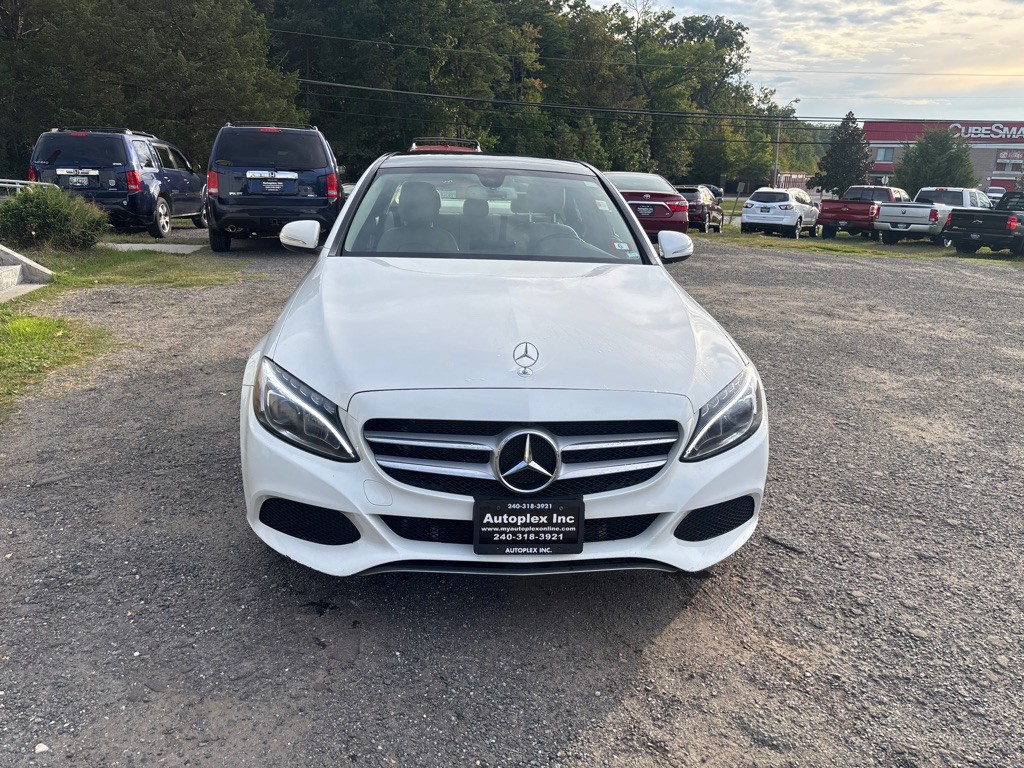2015 Mercedes-Benz C-Class Image 14
