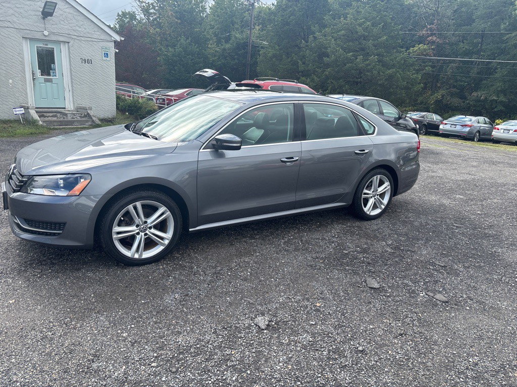 2014 Volkswagen Passat Image 4