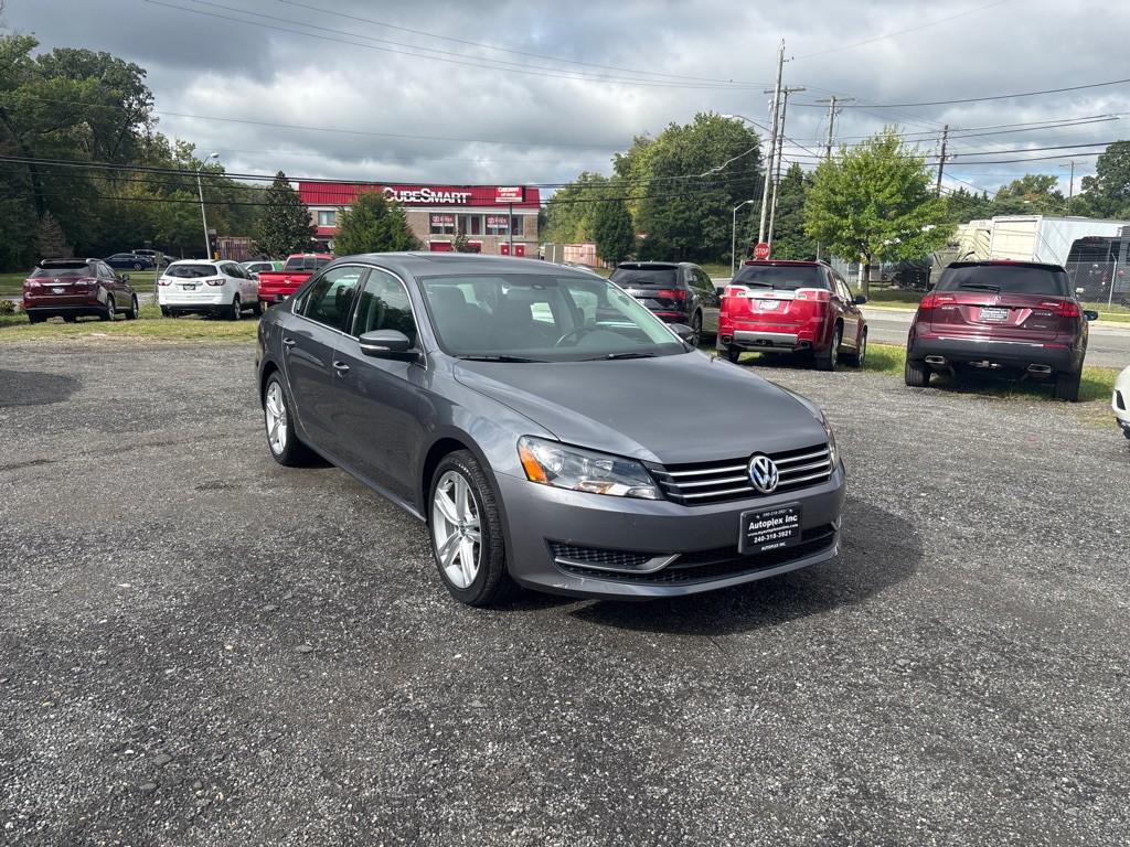 2014 Volkswagen Passat Image 18
