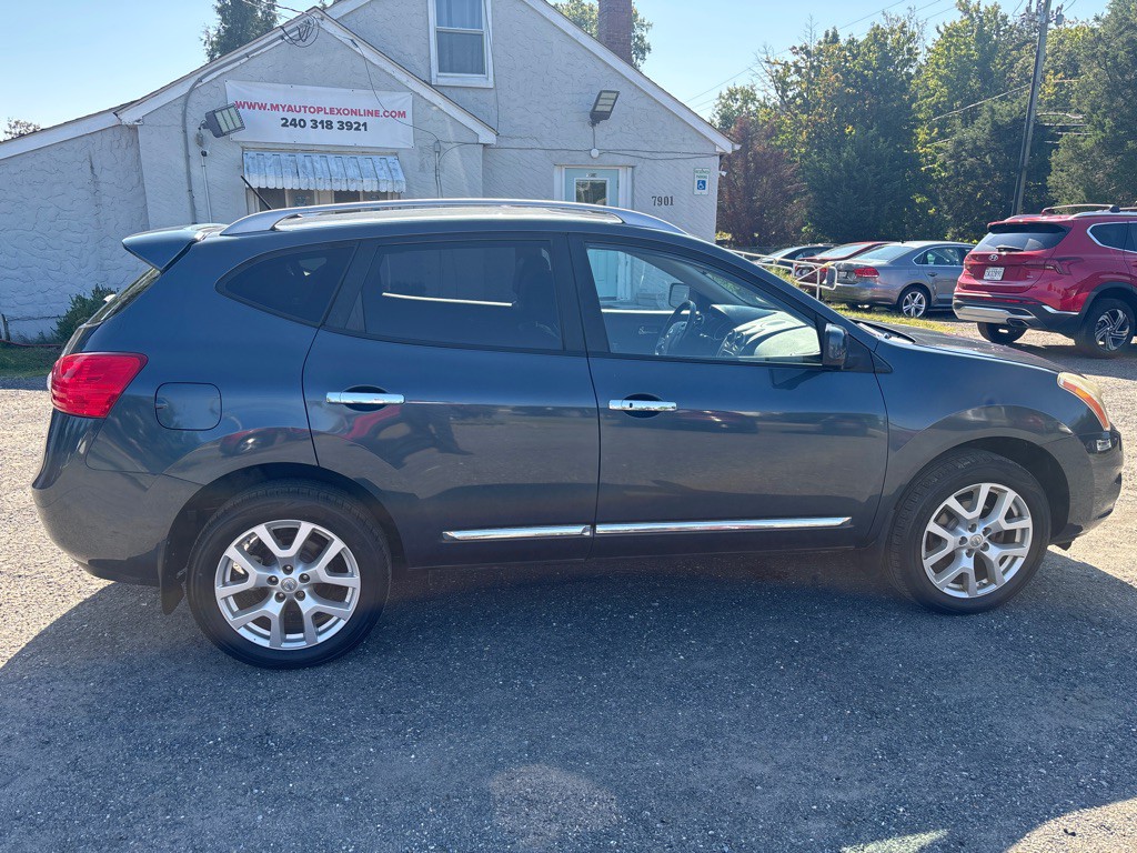 2013 Nissan Rogue Image 11