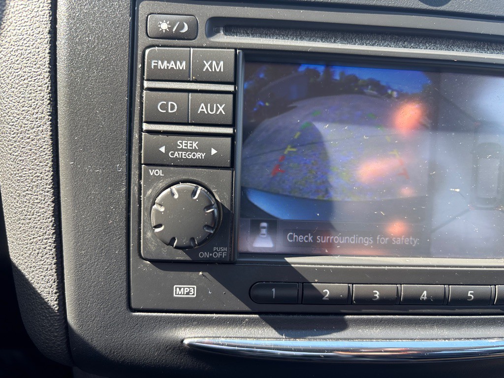 2013 Nissan Rogue Image 22