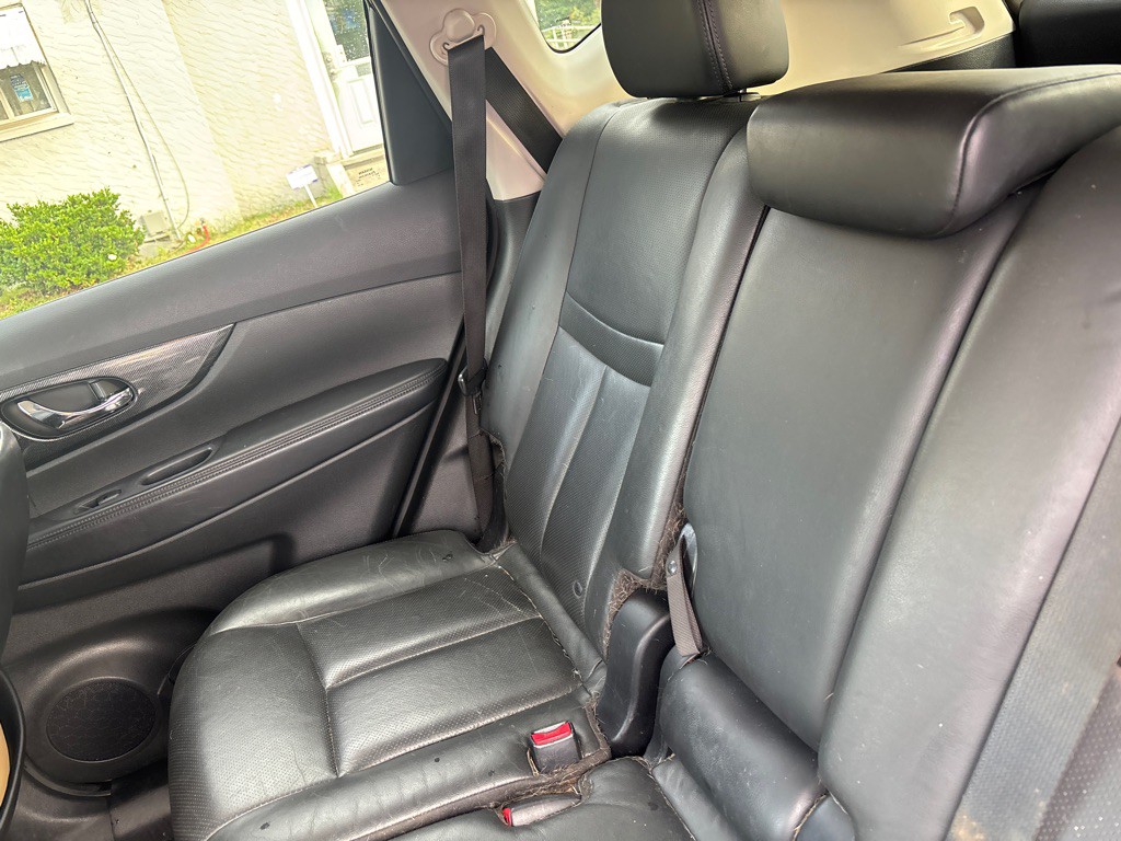 2014 Nissan Rogue Image 17