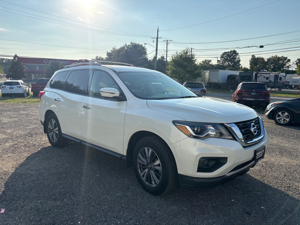 2017 Nissan Pathfinder Image 13