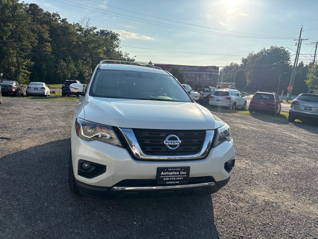 2017 Nissan Pathfinder Image 14