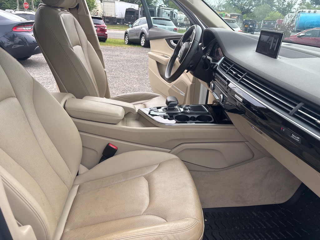 2017 Audi Q7 Image 22