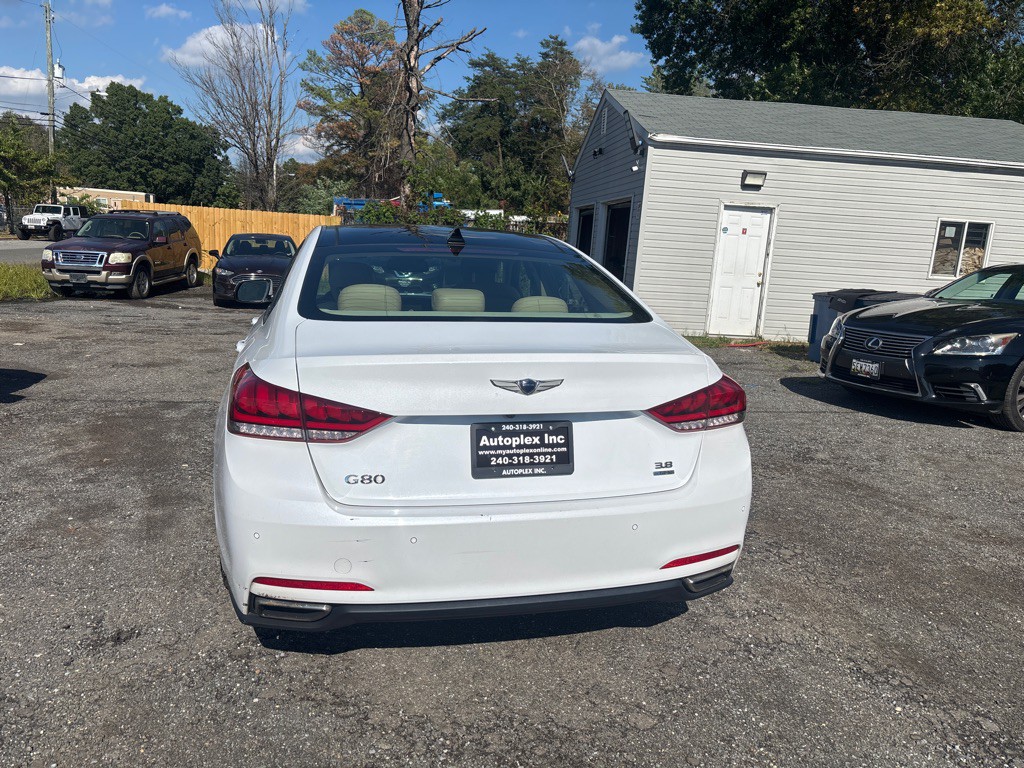 2017 Genesis G80 Image 6