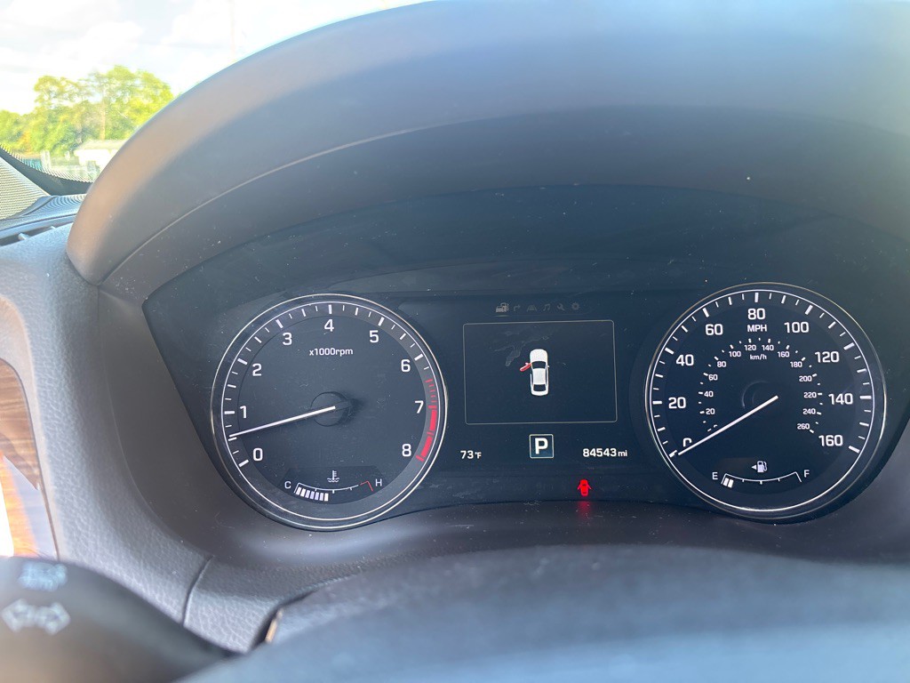 2017 Genesis G80 Image 17