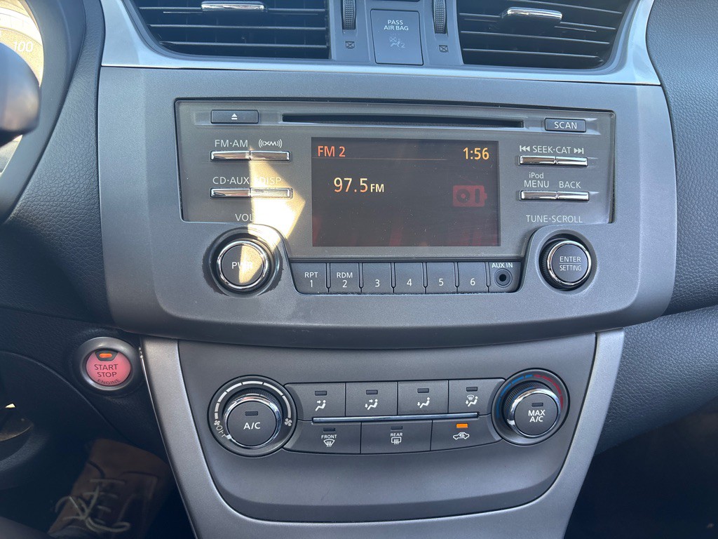 2014 Nissan Sentra Image 18