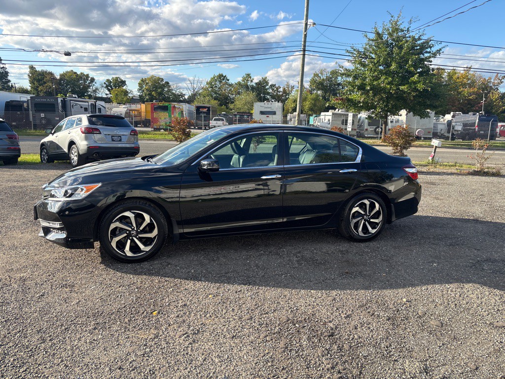 2017 Honda Accord Image 3
