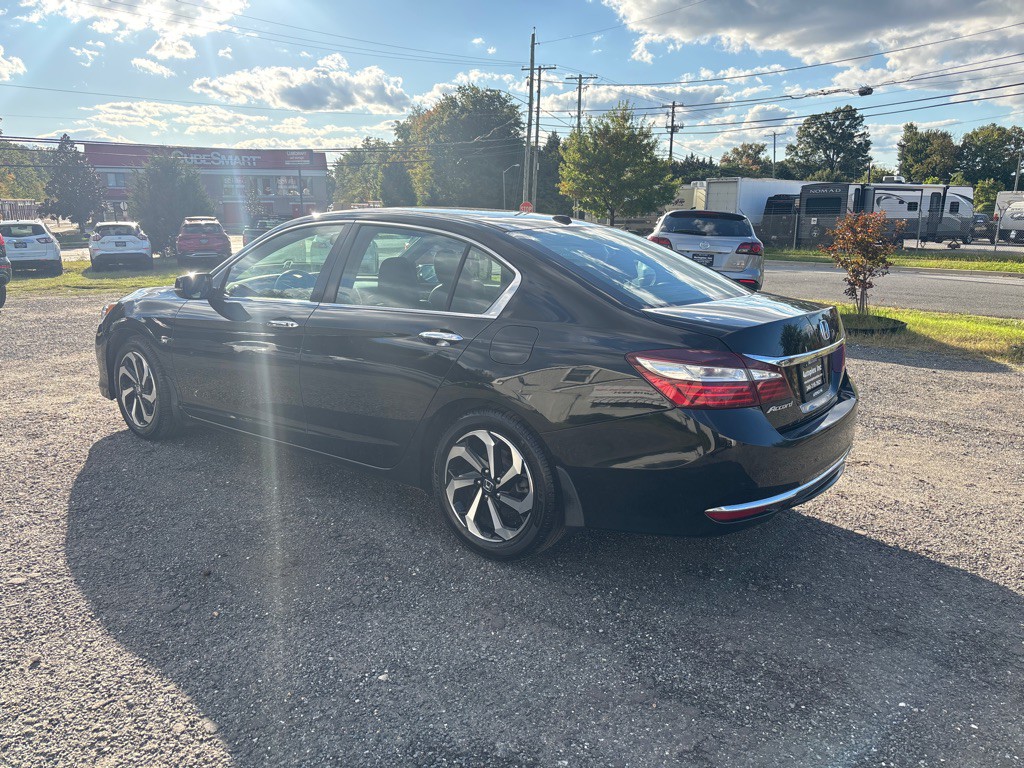 2017 Honda Accord Image 6