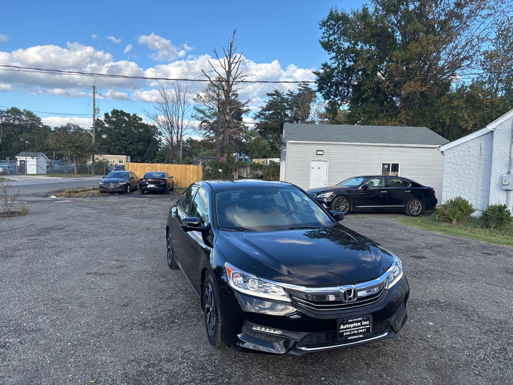 2017 Honda Accord Image 14